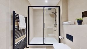 Photo 18- click for photo gallery